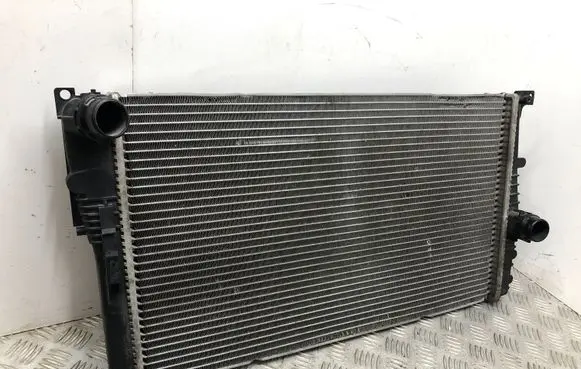 BMW 1 F20 F21 Coolant radiator 7600511 152723