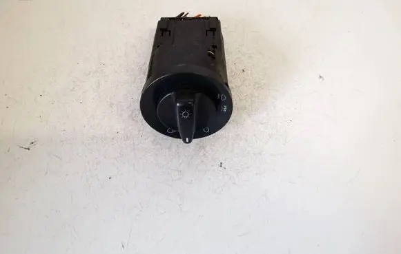 Volkswagen Golf IV Light switch 1c0941531a
