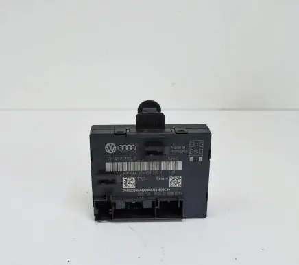Audi Q7 4L Door control unit/module 4F0959795P