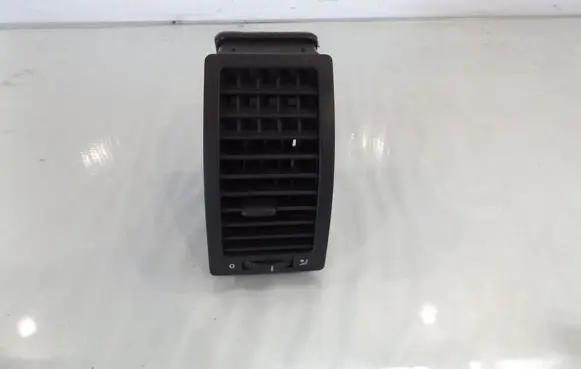 Volkswagen Polo IV 9N3 Dashboard side air vent grill/cover trim 6Q0819703