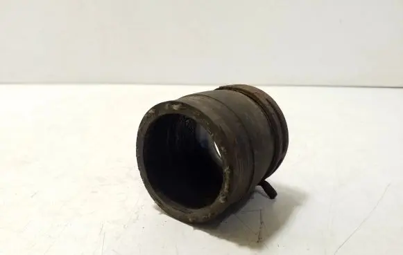 Volkswagen Golf III Intercooler hose/pipe 1H0145834E