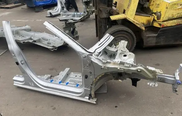 Opel Astra L Front quarter panel 