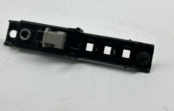 Opel Mokka Seat belt adjustment rail 13585757