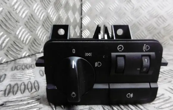 BMW 3 E46 Headlight level adjustment motor 61316907944