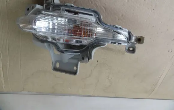 Mazda 3 III Front indicator light B63C51360