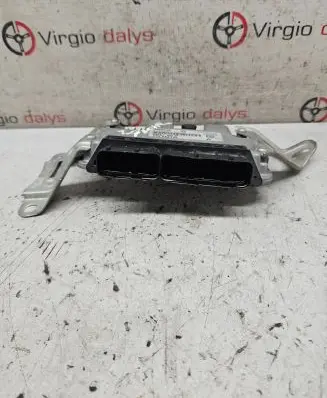 Toyota Yaris Engine control unit/module 896610DF10 0261S07104 13240026