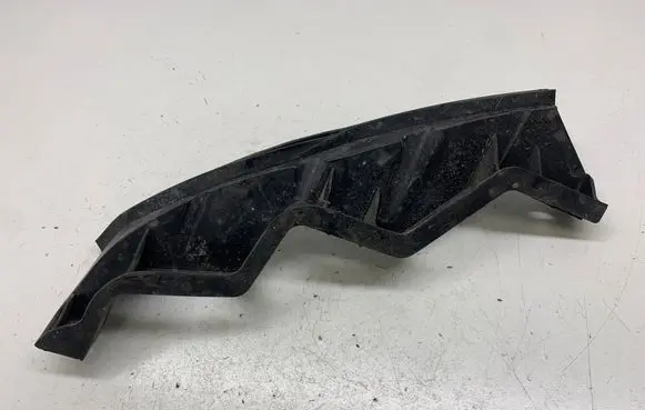 Volkswagen PASSAT B6 Front bumper mounting bracket 3C0807890