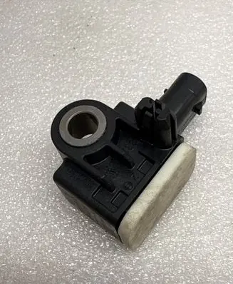 Mercedes-Benz ML W166 Airbag deployment crash/impact sensor A1668210151 56054085AA 5605408515