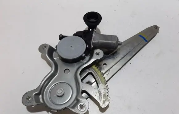 Lexus IS 220D-250-350 Rear door window regulator with motor 8571058010
