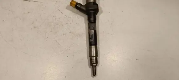 Mazda 6 Fuel injector R2AA13H50