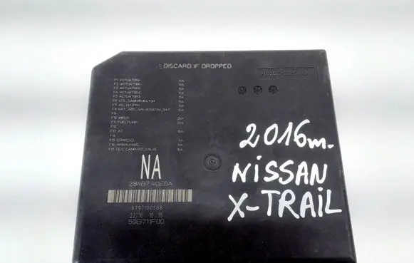 Nissan X-Trail T32 Fuse module 284B74CE0A