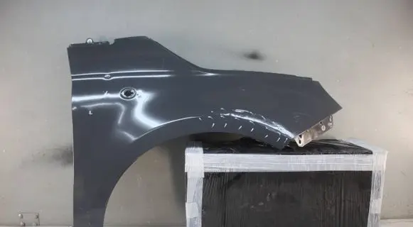 Fiat 500 Fender mounting bracket
