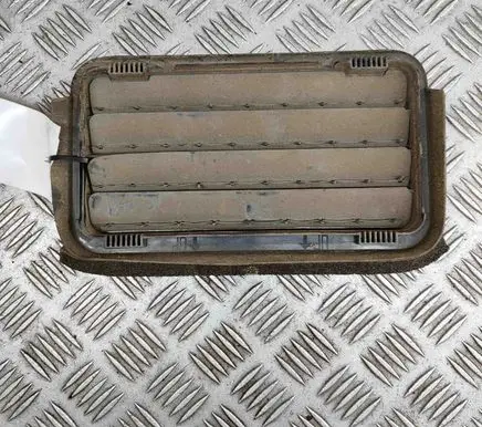 Mercedes-Benz X-class W470 Quarter panel pressure vent 768044JG0D