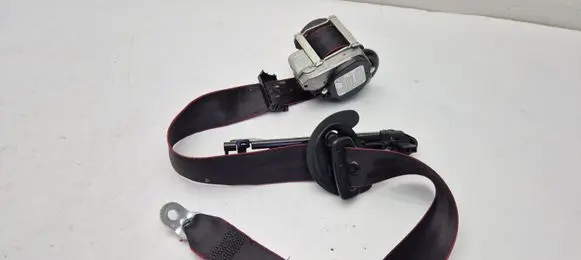 Volkswagen Golf VI Front seatbelt 1K4857706BK