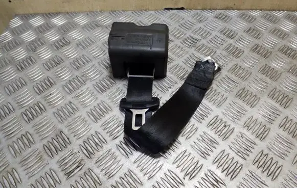 Audi A3 S3 8P Rear seatbelt 8P0857805 33054502