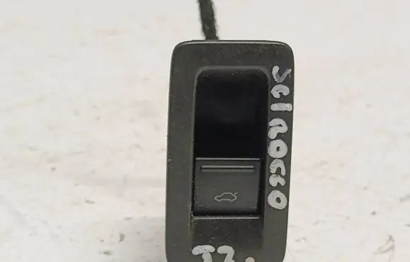 Volkswagen Scirocco Tailgate opening switch 1K8959527CT2 1K8959527C