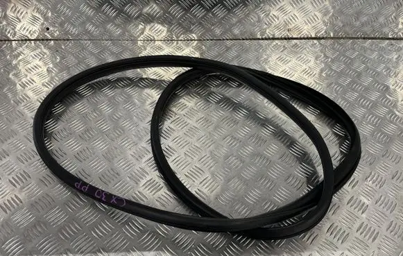 Mazda CX-30 Front door rubber seal PU16265