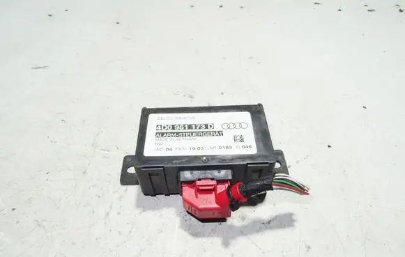 Audi A6 S6 C5 4B Alarm control unit/module 4D0951173D