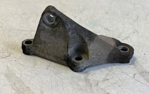 BMW X3 F25 Fuel pump bracket 7810698