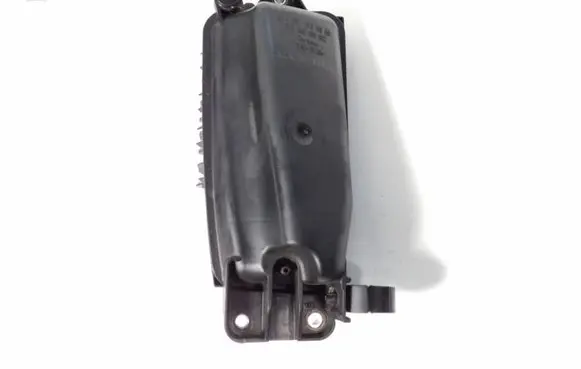 Mercedes-Benz E W212 Other engine bay part A6510700868
