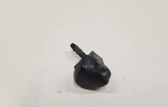 Windshield washer spray nozzle