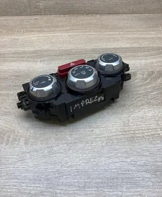 Subaru Impreza III Climate control unit 72311SC090 T1007775SB