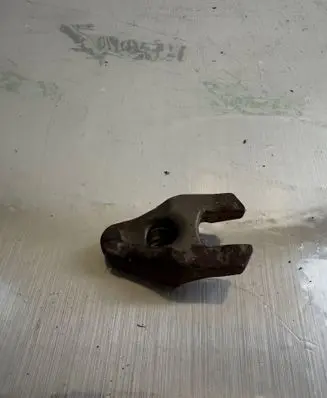 Citroen C4 Grand Picasso Fuel Injector clamp holder 