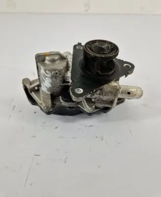 Volkswagen Golf VII EGR valve 04L131501S