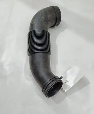 Audi Q7 4L Air intake hose/pipe 7L6129627F