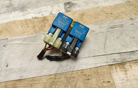 Hyundai Tucson JM Other relay 952302E000