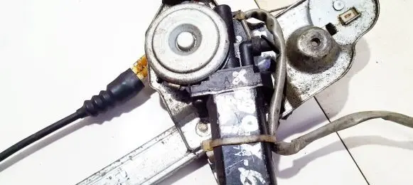 Mazda Xedos 6 Rear door window regulator motor 3640161634 36401-61634