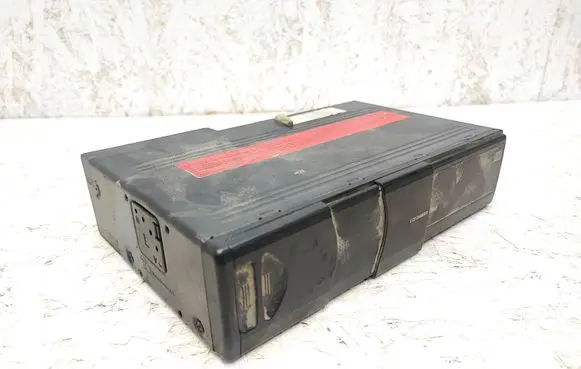 BMW 5 E39 CD/DVD changer 65126913388 020258