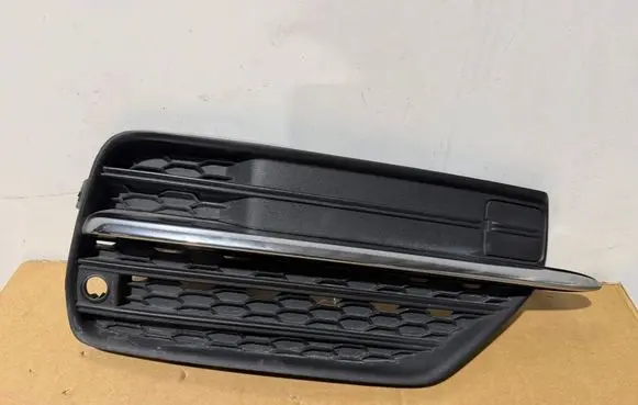 Volvo XC90 Front grill 31383442