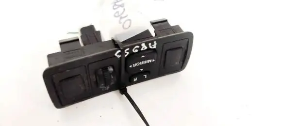 Toyota Avensis T250 Wing mirror switch 183574