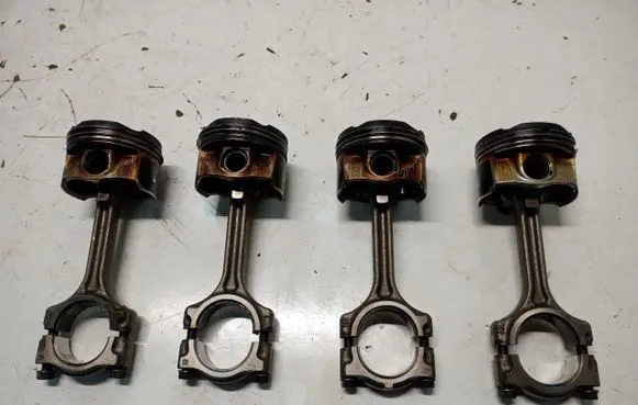 Renault Captur Piston with connecting rod 16935646344