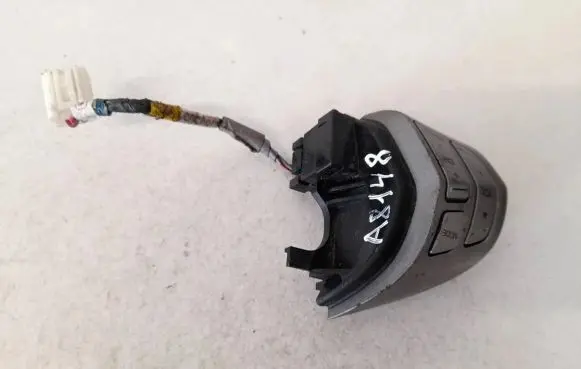 Honda FR-V Steering wheel buttons/switches 