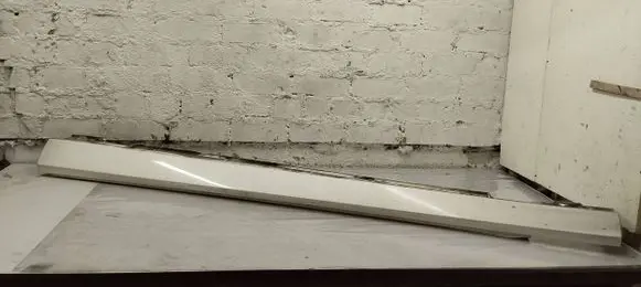 Mercedes-Benz E W212 Sill A2126900140 A2126900740