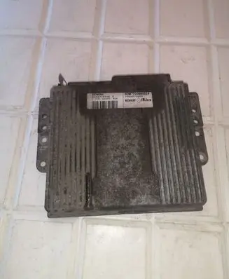 Renault Laguna I Engine control unit/module 7700872650 HOM7700860924 S103716100C
