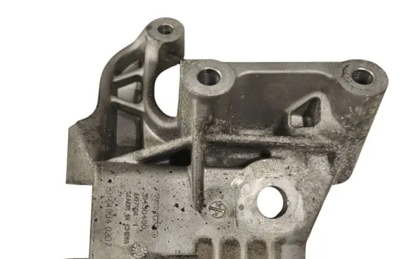 Volvo S90, V90 Engine mounting bracket 31430490 AD7VM