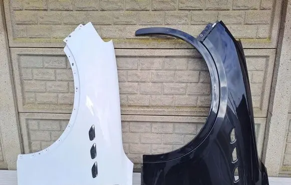 Maserati Levante Fender LPMASGRCLE