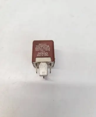 Toyota RAV 4 (XA20) Other relay 9098702016 1567001570