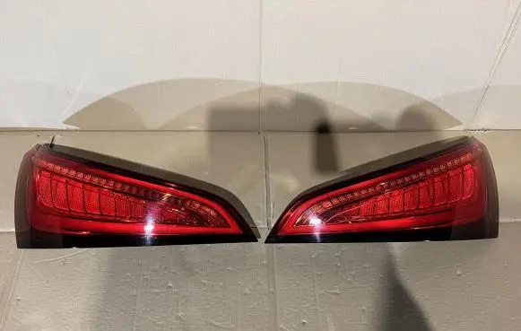 Audi Q5 SQ5 Rear bumper light 8R0945094C