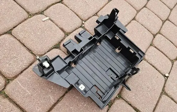 Opel Grandland X Engine control unit holder YP00053780