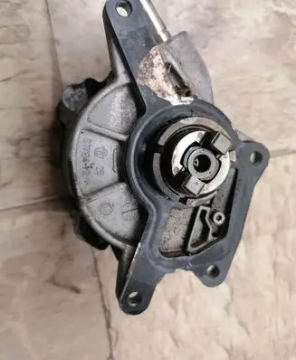 Mercedes-Benz E W213 Vacuum pump A6422300765