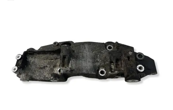 Nissan X-Trail T31 Generator/alternator bracket 8200527320C