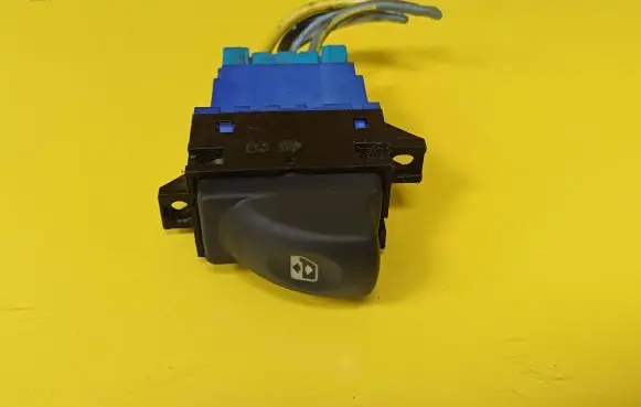 Renault Espace III Electric window control switch 7700876401