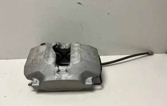 BMW X5 G05 Front brake caliper 6885839 6871583