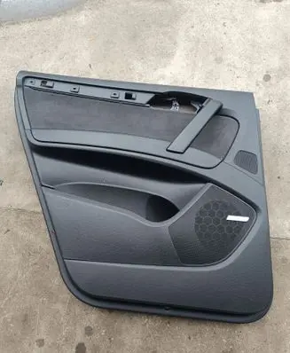 Audi Q7 4L Rear door card panel trim 4L0863981