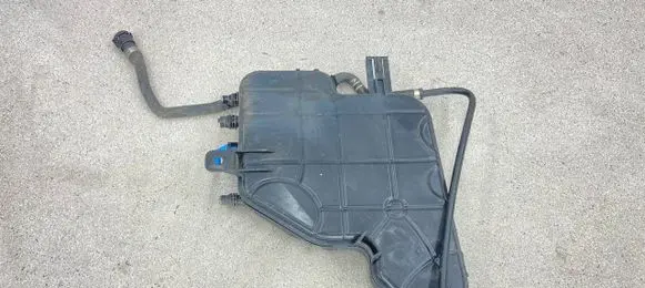 BMW M6 Coolant expansion tank/reservoir 8610819 17138610819