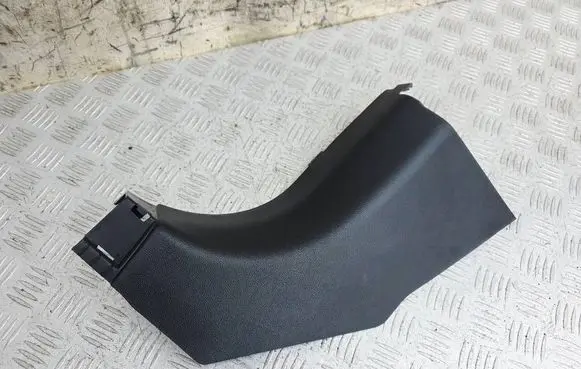 MG ZS Foot area side trim 10431573